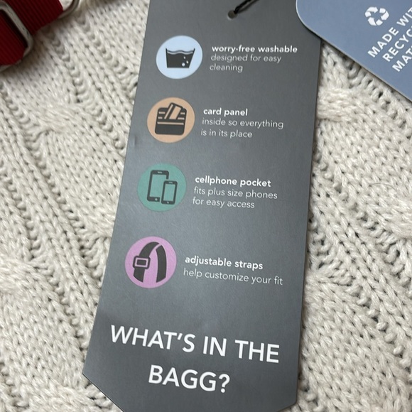 NWT Baggalini Triple Zip Bagg crossbody purse fanny pack red. - Picture 11 of 11